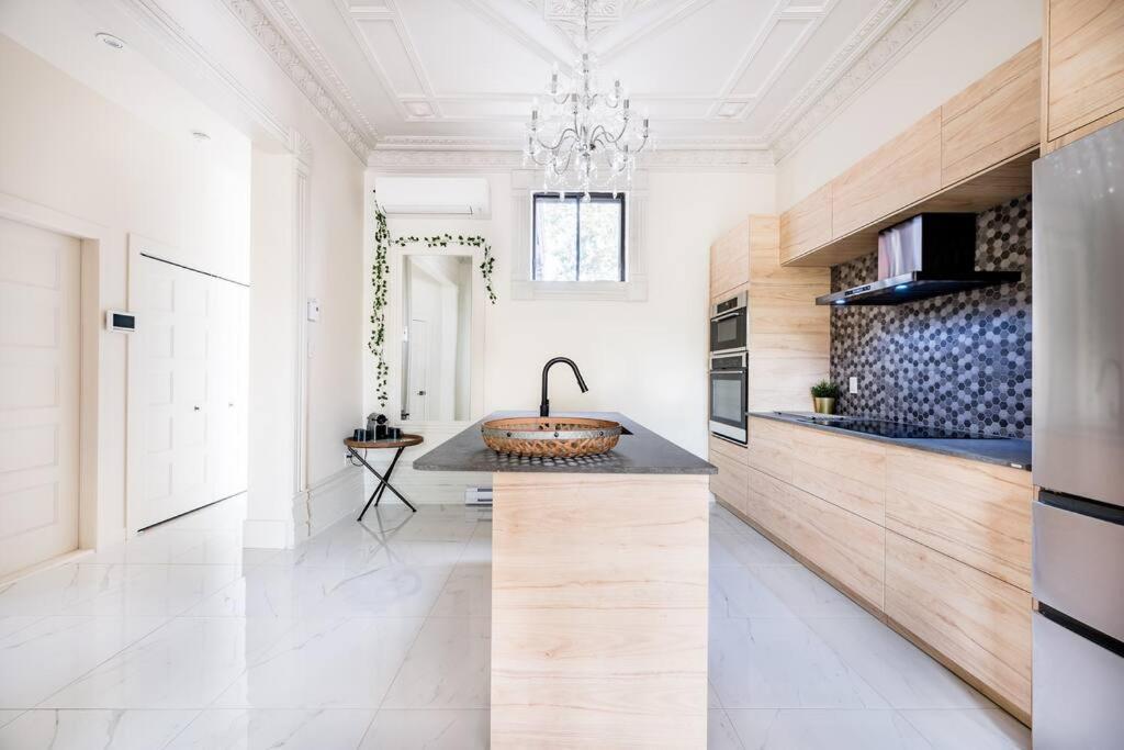 Montreal Styled 2 Bedroom Apartment On St-Denis Street المظهر الخارجي الصورة
